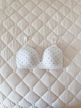 victoria’s secret cotton shadow stripe lightly lined wireless bra white floral